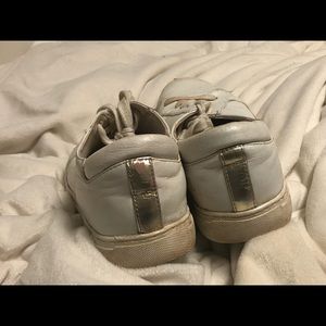 White Kenneth Cole sneakers